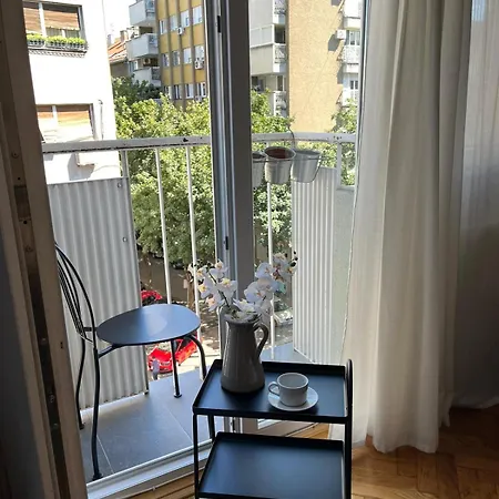 Sanja, Old Town Belgrado