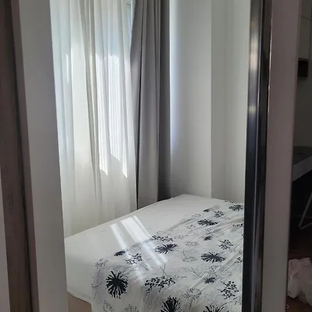 Sanja, Old Town Belgrad